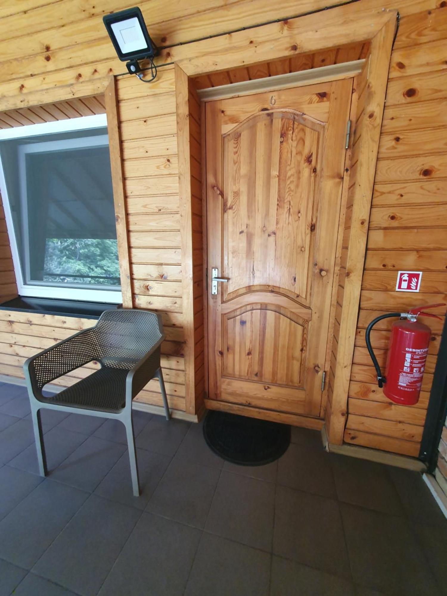 シャウレイ Pusele Bed & Breakfast エクステリア 写真